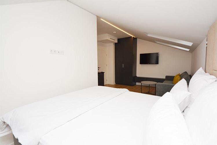 Miss Saray Apartment ซาราเยโว ภายนอก รูปภาพ