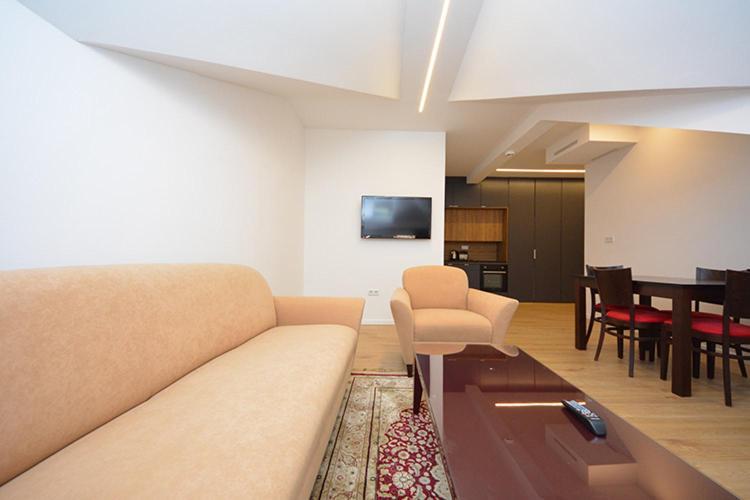 Miss Saray Apartment ซาราเยโว ภายนอก รูปภาพ