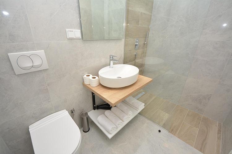 Miss Saray Apartment ซาราเยโว ภายนอก รูปภาพ