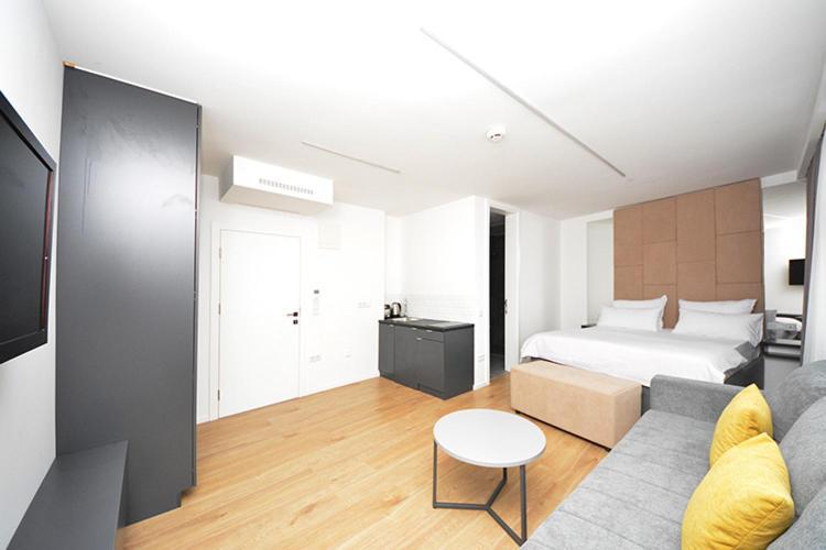 Miss Saray Apartment ซาราเยโว ภายนอก รูปภาพ